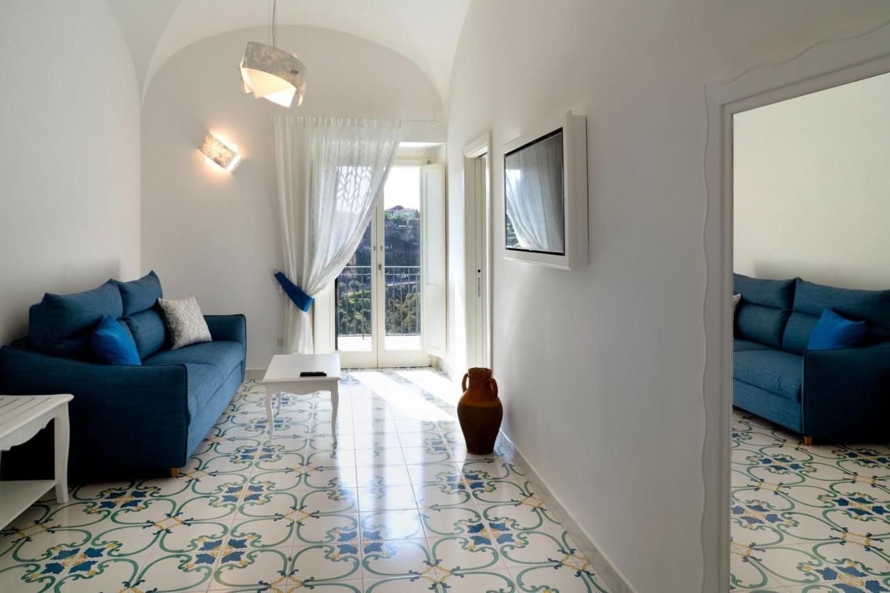 Suites In The Amalfi Coast - Guesthouse With Terrace Near Amalfi - Breathtaking View Of Ravello Scala Exterior photo