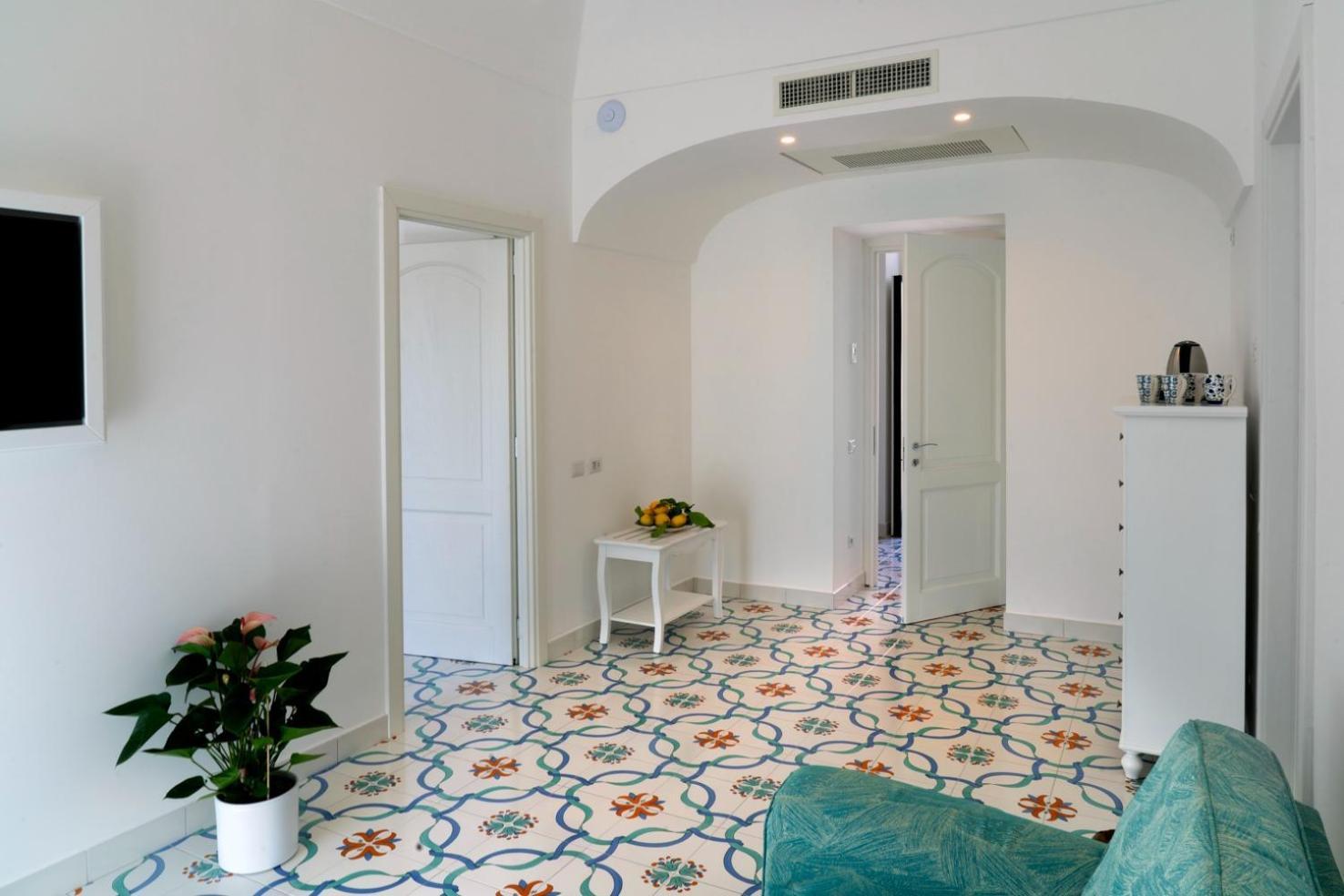 Suites In The Amalfi Coast - Guesthouse With Terrace Near Amalfi - Breathtaking View Of Ravello Scala Exterior photo
