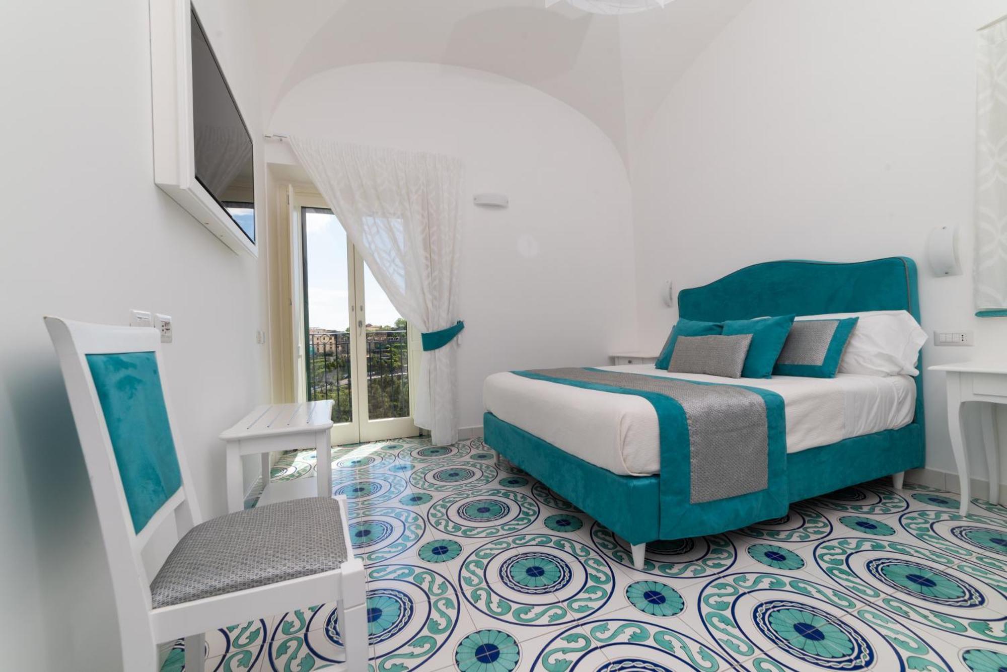 Suites In The Amalfi Coast - Guesthouse With Terrace Near Amalfi - Breathtaking View Of Ravello Scala Exterior photo