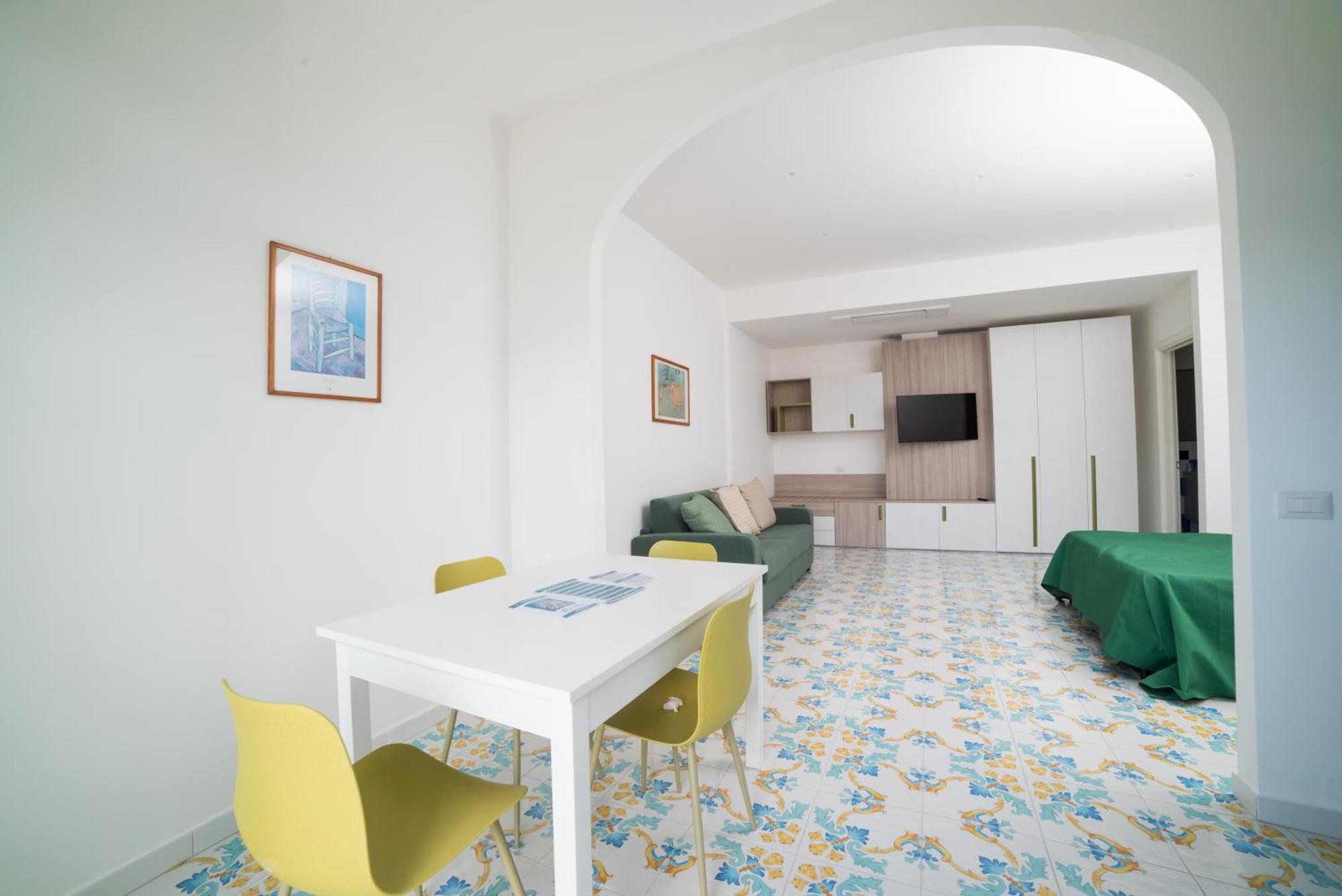 Suites In The Amalfi Coast - Guesthouse With Terrace Near Amalfi - Breathtaking View Of Ravello Scala Exterior photo